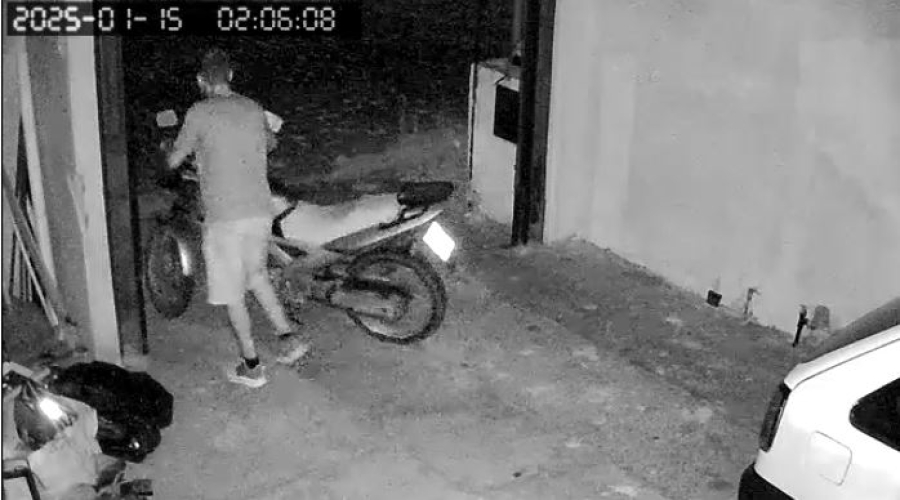 Moto é furtada nesta madrugada em São Jerônimo